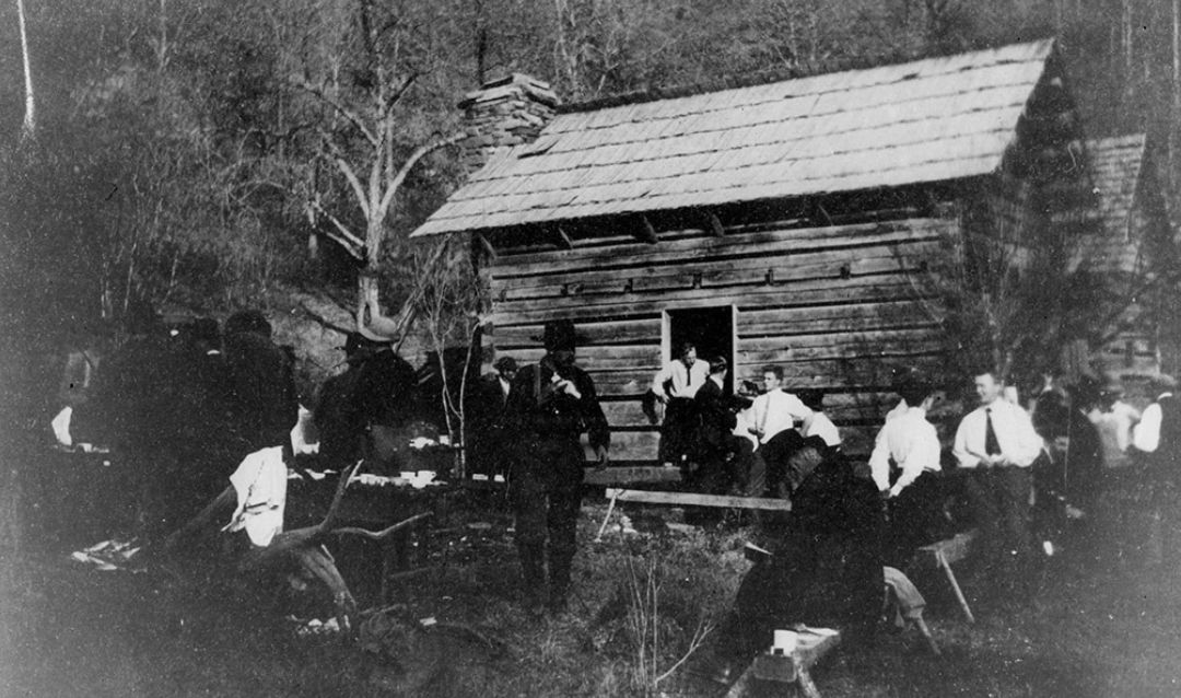 Guests Picnic at Biltmore circa 1908