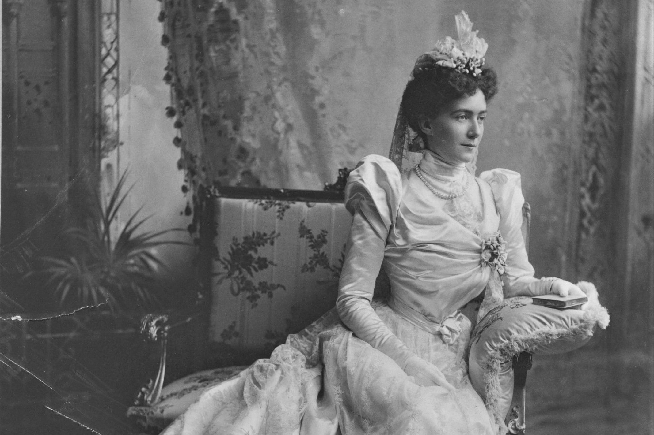Natalie Bayard Dresser Brown in her wedding gown, ca. 1897 (cropped)