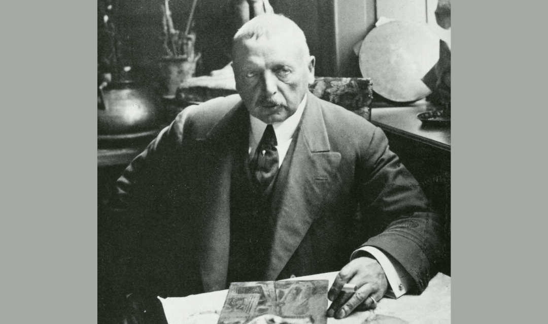 Photograph from 1908 of artist Anders Zorn (Hans Henrik Brummer, Public domain, via Wikimedia Commons).